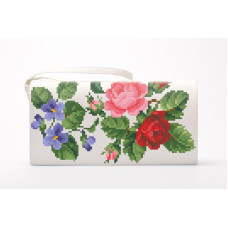 КЛ021пБ1301 Барвиста вишиванка Заготовка для вишивки - Клатч Троянди, фіалки, конвалії 21x13 см габардин, білий