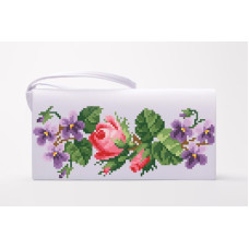 КЛ022лБ1301i Барвиста вишиванка Набір для вишивки друкованим хрестиком - Клатч Троянди і фіалки 21x13 см льон, білий