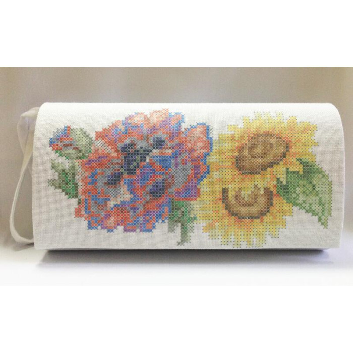 КЛ040дБ1301i Барвиста вишиванка Набір для вишивки друкованим хрестиком - Клатч Маки і соняхи 21x13 см домоткане полотно, білий