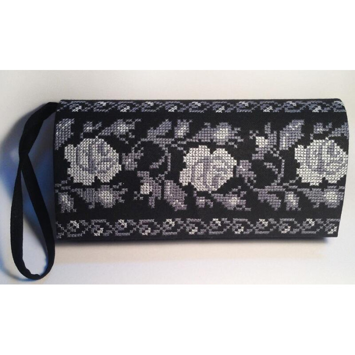 КЛ044лЧ1301k Барвиста вишиванка Набір для вишивки бісером - Клатч Весільні пари 21x13 см льон, чорний