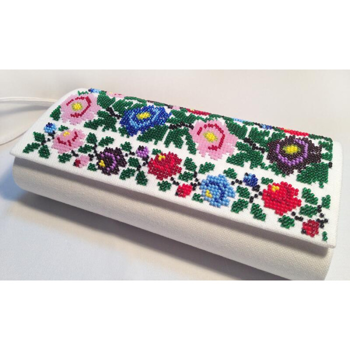КЛ095пБ1301i Барвиста вишиванка Набір для вишивки друкованим хрестиком - Клатч Буковинська квітка 21x13 см габардин, білий