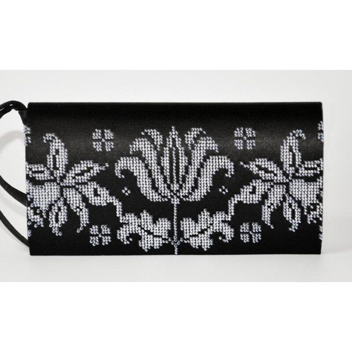 КЛ109лЧ1301k Барвиста вишиванка Набір для вишивки бісером - Клатч Дерево життя 21x13 см льон, чорний