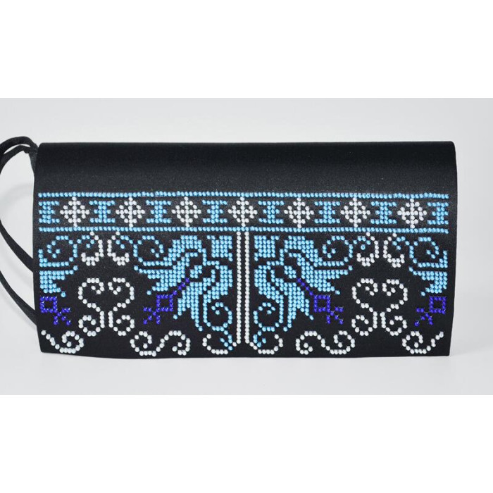 КЛ116шЧ1301i Барвиста вишиванка Набір для вишивки друкованим хрестиком - Клатч Ніжний орнамент 21x13 см шовк, чорний