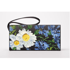 КЛ177кЧ1301k Барвиста вишиванка Набір для вишивки бісером - Клатч Волошки і ромашки 21x13 см атлас, чорний