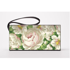 КЛ190шЧ1301i Барвиста вишиванка Набір для вишивки друкованим хрестиком - Клатч Білі мальви і троянди 21x13 см шовк, чорний