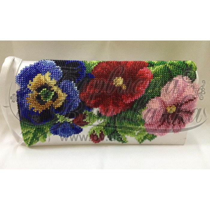 КЛ351пБ1301i Барвиста вишиванка Набір для вишивки друкованим хрестиком - Клатч Мальви, троянди, братки 21x13 см габардин, білий