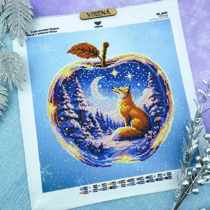 КВ_3019 Virena Заготовка для вишивки бісером - Лисиця в скляному яблуці 29,5x29,5см (габардин)