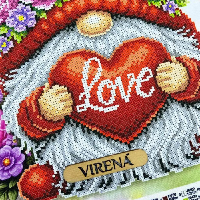 КВ_3022 Virena Заготовка для вишивки бісером - Гном з сердечком 29,5x29,5см (габардин)