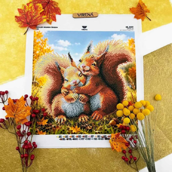 КВ_3031 Virena Заготовка для вишивки бісером - Білки 29,5х29,5 см (схема на габардині)