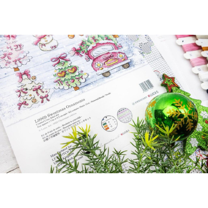 L9969 Letistitch Набір для вишивки рахунковим хрестиком по пластику - Іграшки Милі різдвяни прикраси ~9 см, 6 шт