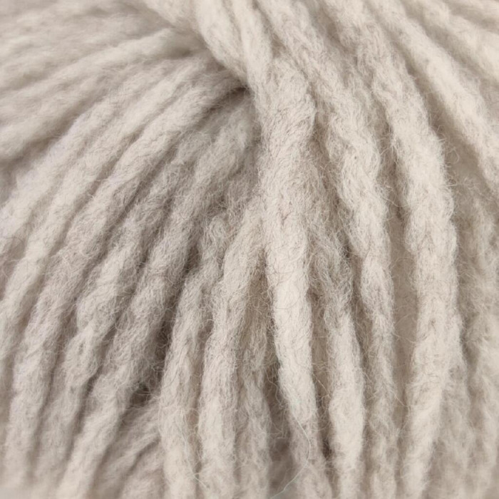 M1 Пряжа Laines du Nord Rozena, 150г - 600м, світло-бежевий, 68% меринос, 17% кашемір 15% нейлон