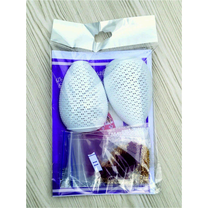 М111 Butterfly Набір для вишивки бісером на пластику - Іграшка Писанка 7х5,5х5,5 см