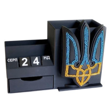 М201 Butterfly Набір для вишивки бісером на пластику - Настільний органайзер-календар Тризуб 19x10x14 см (чорний) М201 Butterfly Набір для вишивки бісером на пластику - Настільний органайзер-календар Тризуб 19x10x14 см (чорний)