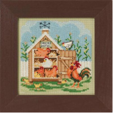 MH142214 Mill Hill Набір для вишивки рахунковим хрестиком + бісером - Курячий готель Chicks Hotel 13x13 см, перфорований папір