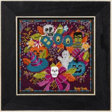 MH142426 Mill Hill Набір для вишивки рахунковим хрестиком + бісером - Розваги на Хелловін Halloween Fun 13x13 см, перфорований папір