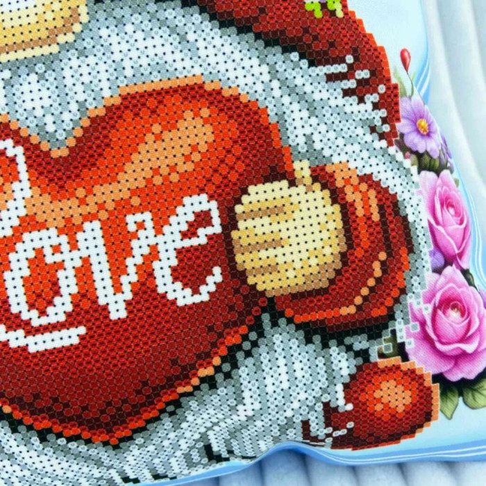 НД_247 Virena Заготовка для вишивки бісером - Наволочка декоративна Гном з сердечком 31x31 см, габардин