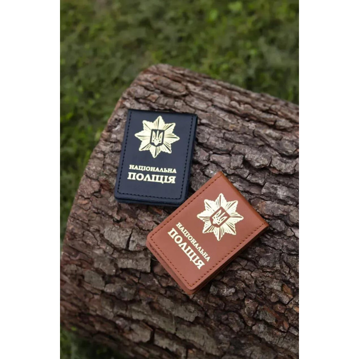 NPY1DD Babylon Обкладинка Національна поліція з місцем під жетон 7,5x10 см, шкіра (чорна, золоте тиснення)