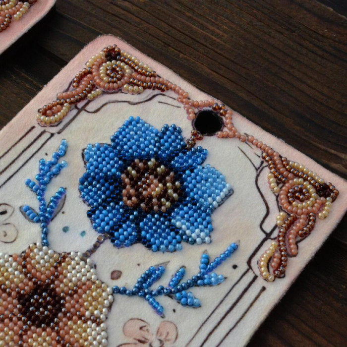 NV-406 Тела Артіс Набір для вишивки бісером - Книжкові історії - 3 11,5х38см, велюр