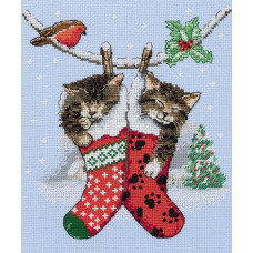 PCE0504 Anchor Набір для вишивки рахунковим хрестиком - Різдвяні кошенята Christmas Kittens 20x17 см, Aida 14