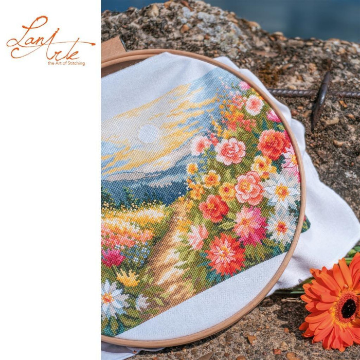 PN-0214324 Lanarte Набір для вишивки рахунковим хрестиком - Прогулянка серед квітів 38x21 см, Evenweave №27