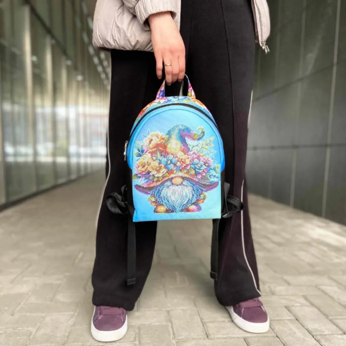 Рюкзак_803 Virena Заготовка для вишивки бісером - Рюкзак Гном з квітами, 24x30x8 см