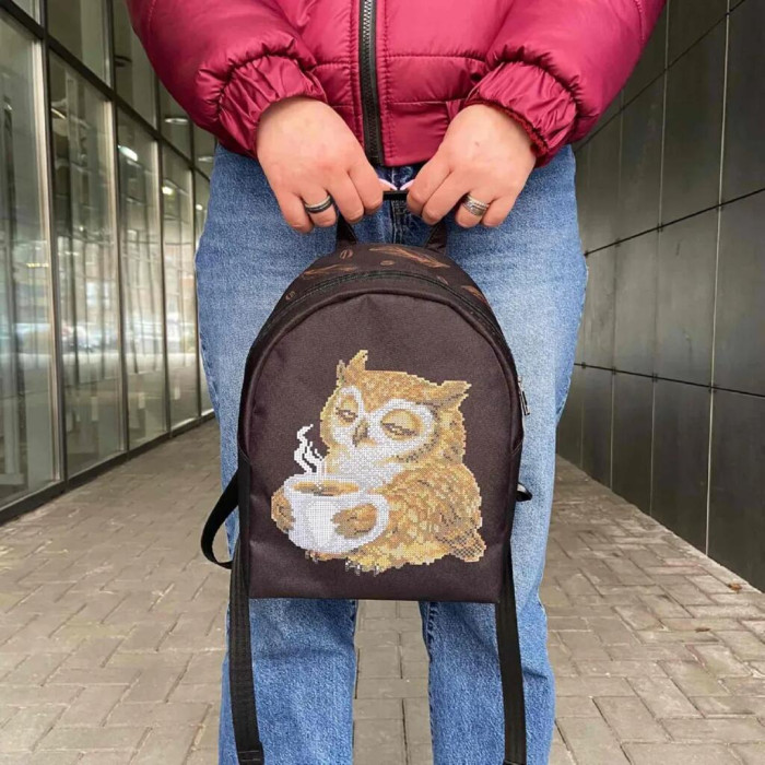 Рюкзак_806 Virena Заготовка для вишивки бісером - Рюкзак Сова з чашкою кави, 24x30x8 см