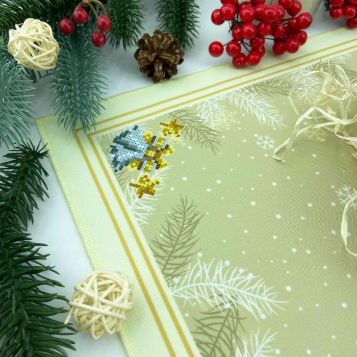 СПВ_207 Virena Заготовка для вишивки бісером - Серветка різдвяна зі свічкою та дзвониками 40x40 см (схема на габардині)