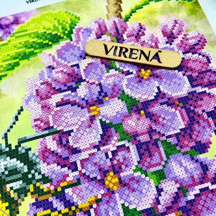 ТБ_А3Н_588 Virena Набір для вишивки бісером - Джміль на бузку 36,5x27 см (габардин)