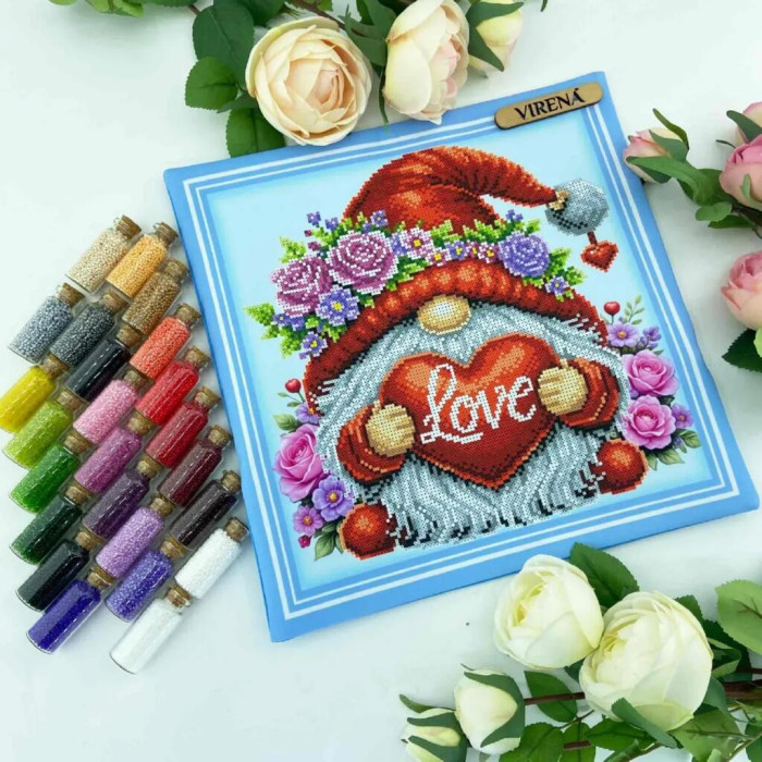 ТБ_НД_247 Virena Набір для вишивки бісером - Наволочка декоративна Гном з сердечком 31x31 см (схема на габардині)