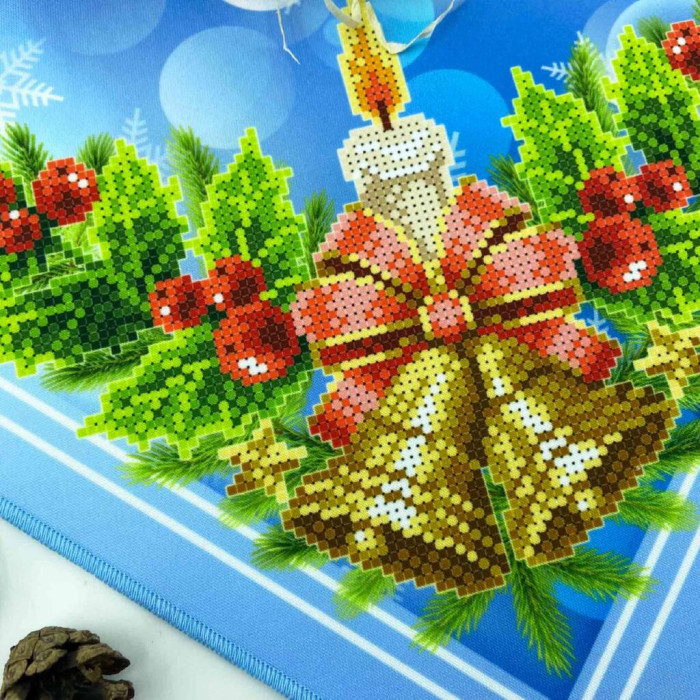 ТБ_СПВ_205 Virena Набір для вишивки бісером - Серветка різдвяна зі свічкою та дзвіночками 40x40 см (габардин)
