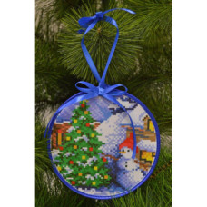 ТР197аБ1414k Барвиста вишиванка Набір для вишивки бісером - Пошита новорічна іграшка Охоронець свята 14x14 см (атлас)