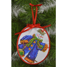 ТР223аБ1416k Барвиста вишиванка Набір для вишивки бісером - Пошита новорічна іграшка Добряк 14x16 см (атлас)