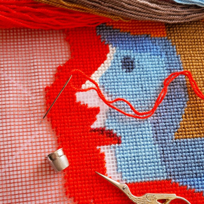 V545 Чарівниця Набір для вишивки гобеленом - Подушка Здивованість 40x40 см, страмін (схема на канві)