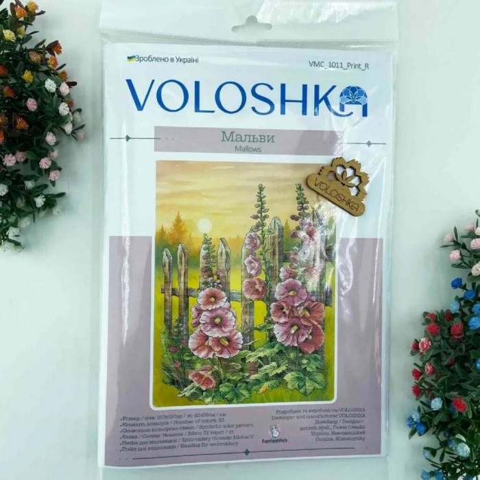 VMC_1011 Voloshka Набір для вишивки рахунковим хрестиком - Мальви 25x32 см, Aida 16 (канва з фоном)