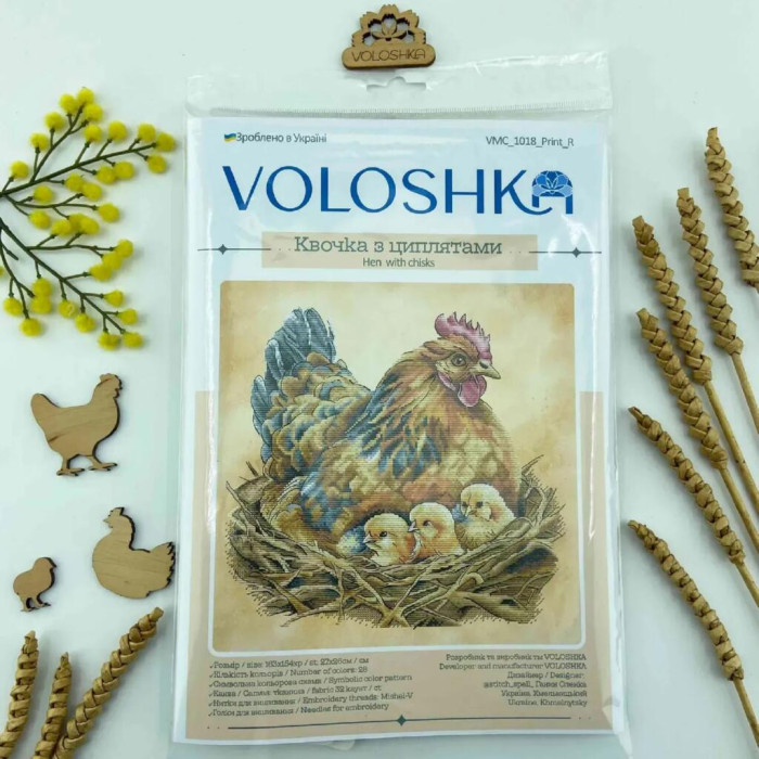 VMC_1018_R Voloshka Набір для вишивки рахунковим хрестиком - Квочка з курчатами 27x26см, рівномірка 32 ct (канва з фоном)