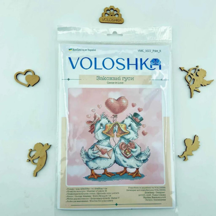 VMC_1022_R Voloshka Набір для вишивки рахунковим хрестиком - Закохані гуси 19x23 см, рівномірка 32 ct (канва з фоном)