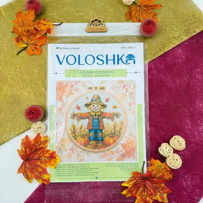 VMC_1046_Print_R Voloshka Набір для вишивки рахунковим хрестиком - Осіннє опудало 19x19 см, рівномірка 32 ct (канва з фоном)