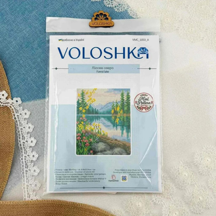 VMC_1050_Print_A Voloshka Набір для вишивки рахунковим хрестиком - Лісове озеро 8,6x10,5 см, Aida 16 (канва з фоном)