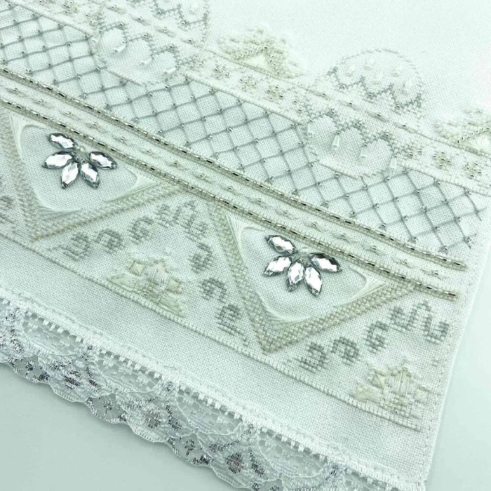 VRM_004_R Voloshka Набір для вишивки рахунковим хрестиком, бісером та бусинами - Рушник великодній 34x50 см (рівномірка 32 ct)