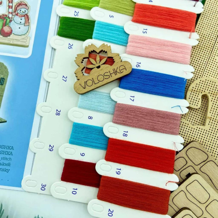 VW_013 Voloshka Набір для вишивки рахунковим хрестиком по дереву - Іграшка Новорічні двері