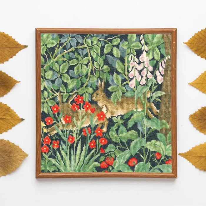 XAC16 Bothy Threads Набір для вишивки хрестиком - Зайці в зелені Greenery Hares 31x31 см, Aida 14