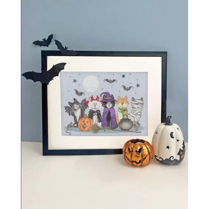 XKTB19 Bothy Threads Набір для вишивки хрестиком - Котячі Fiendish Felines 22x30 см, Aida 14