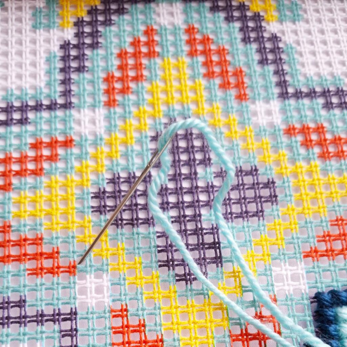 Z118 Чарівниця Набір для вишивки друкованим хрестиком - Подушка Гармонія неба 40x40 см, страмін (схема на канві)