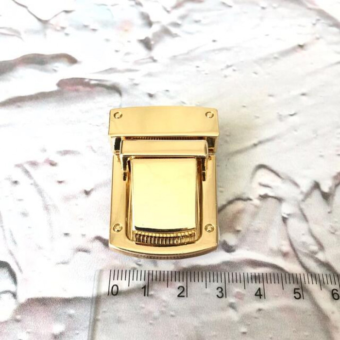 Z0032 Замок портфельний, в кольорі золото, 40х30 мм